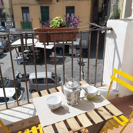 Appartamento In Piazza Naples Extérieur photo