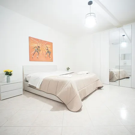 Appartamento In Piazza Naples Extérieur photo
